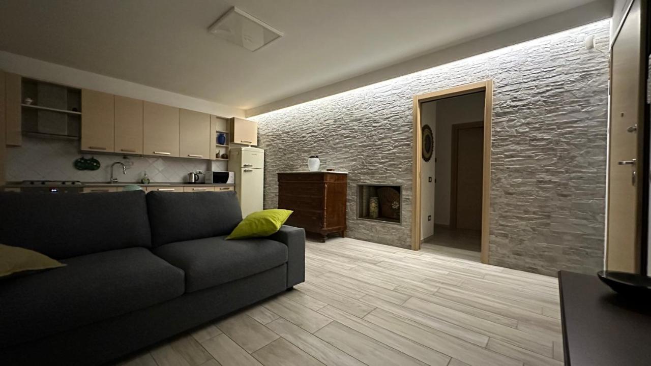 Villa Vomano La Casa Di Gemma B&B מראה חיצוני תמונה