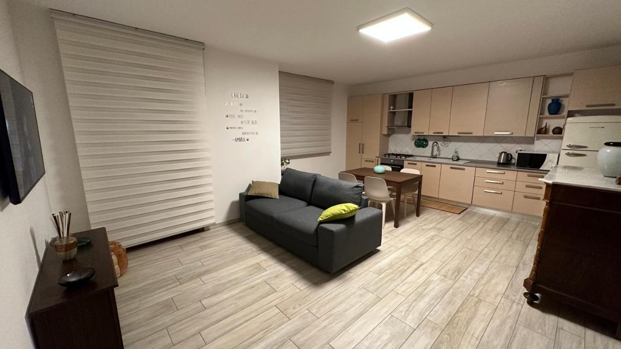Villa Vomano La Casa Di Gemma B&B מראה חיצוני תמונה